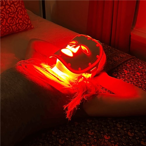 FR005-fringe-red-light-face-mask-1