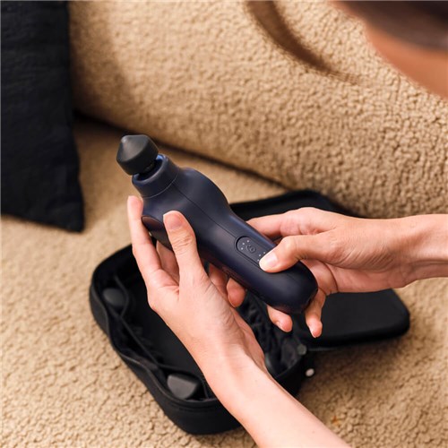 RT0004424-6A40-therabody-thermFace-massager-1