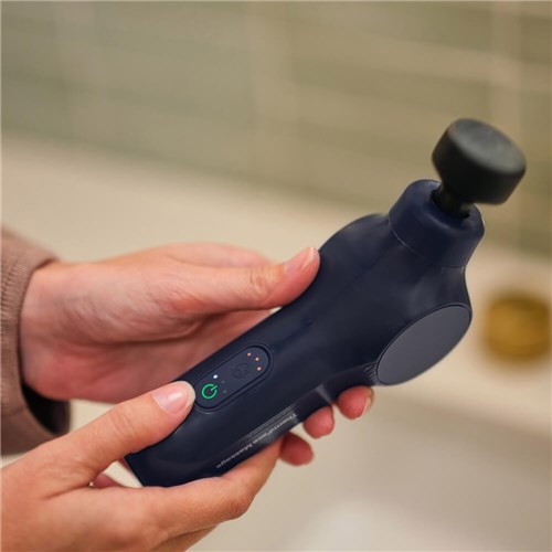 RT0004424-6A40-therabody-thermFace-massager-1