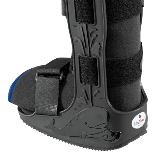 WEB-MINI-minitrax-paediatric-walker-1